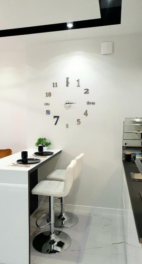 Vip Room 2+2 Konin  Exteriér fotografie